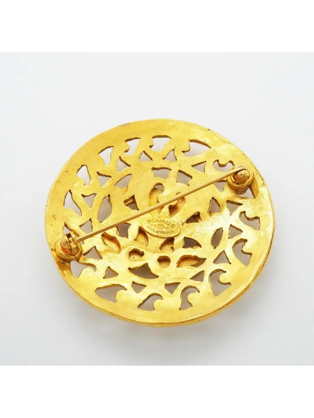 Chanel Cc Logo Circle Brooch Metal #327442C61B